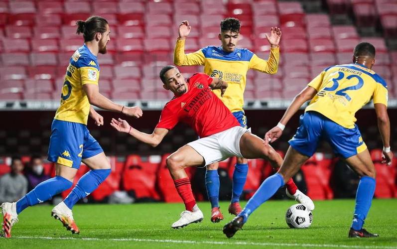 双赢平台网站关于NBA总决赛今夜走向成谜，本菲卡状态回暖，气氛紧张，年轻球员得到机会的信息