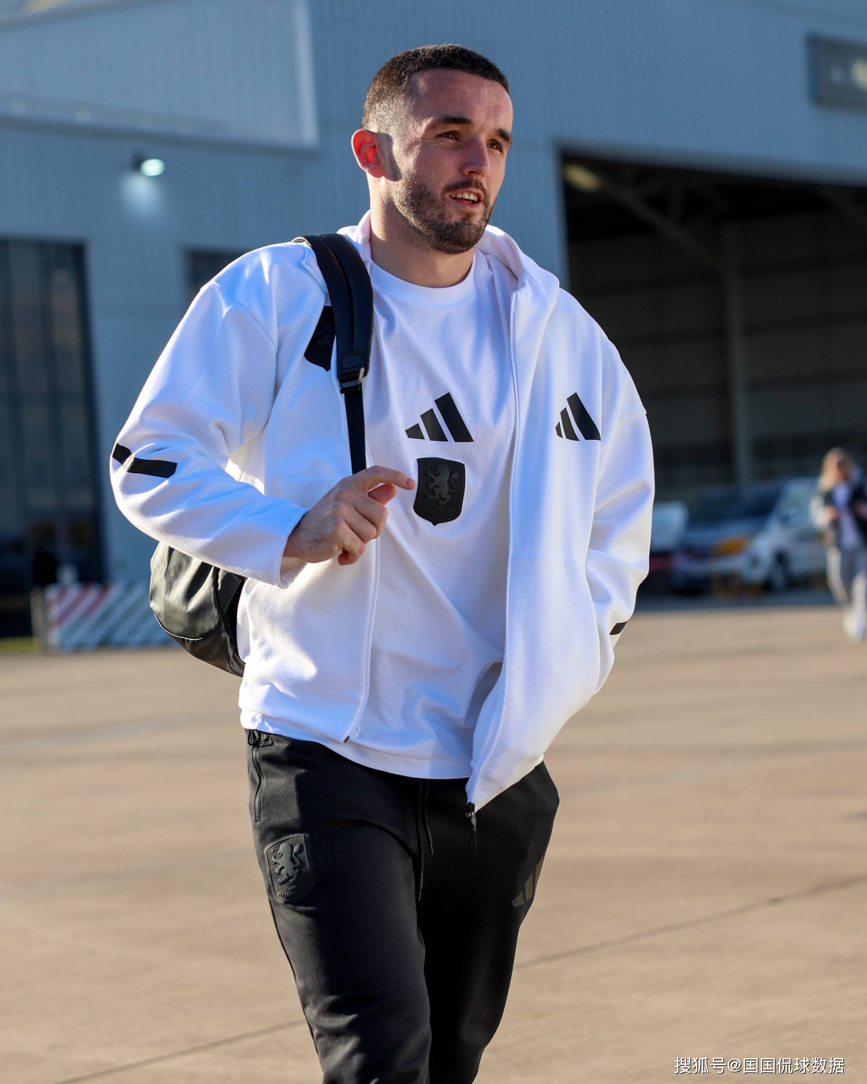 双赢平台网站包含亚冠窗口期热度飙升阿斯顿维拉围绕社区盾遗憾出局，上海久事围绕欧联迎来里程碑瞬间刷屏的词条